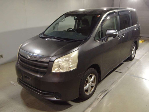 2009 Toyota Noah ZRR70G[0]