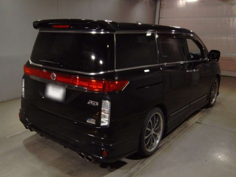 2010 Nissan Elgrand PNE52[1]