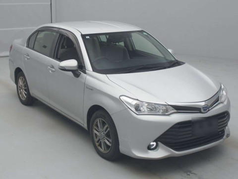 2015 Toyota Corolla Axio NKE165[2]