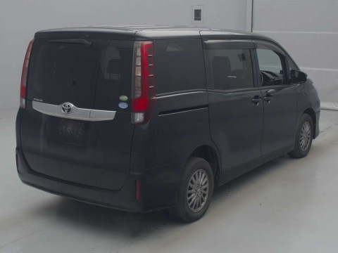 2014 Toyota Noah ZRR85G[1]