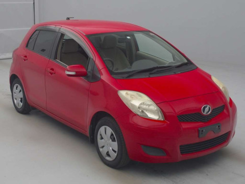 2008 Toyota Vitz SCP90[2]