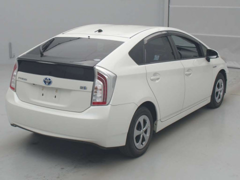 2012 Toyota Prius ZVW30[1]