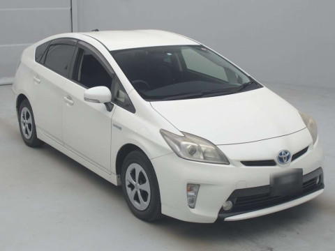 2012 Toyota Prius ZVW30[2]