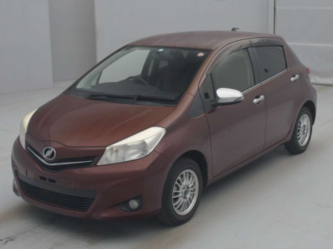 2013 Toyota Vitz NSP130[0]