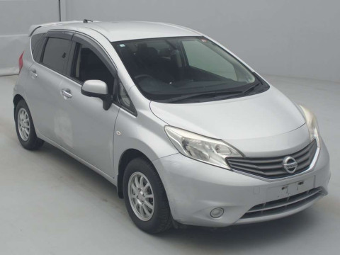 2012 Nissan Note E12[2]