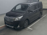 2016 Toyota Noah