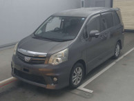 2011 Toyota Noah