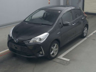 2017 Toyota Vitz