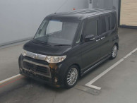 2011 Daihatsu Tanto