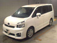 2010 Toyota Voxy