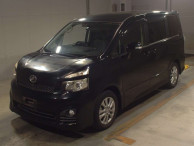 2011 Toyota Voxy