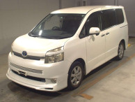 2008 Toyota Voxy