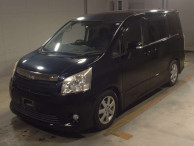 2007 Toyota Noah