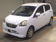 2013 Daihatsu Mira es