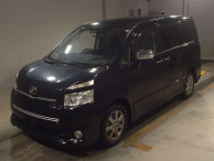 2009 Toyota Voxy