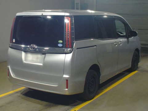 2018 Toyota Noah ZRR85G[1]