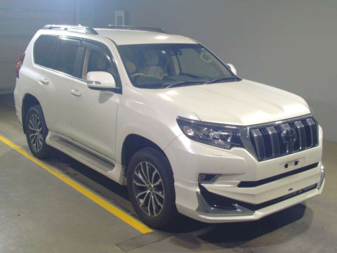 2018 Toyota Land Cruiser Prado GDJ150W[2]