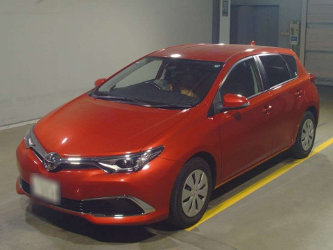 2017 Toyota Auris NZE181H[0]