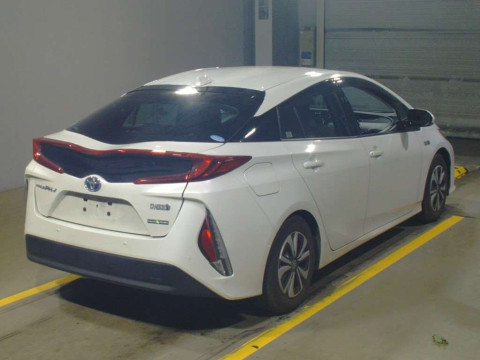 2020 Toyota Prius PHV ZVW52[1]