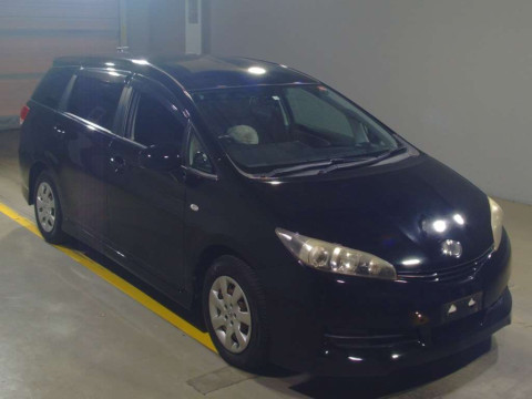 2010 Toyota Wish ZGE20G[2]