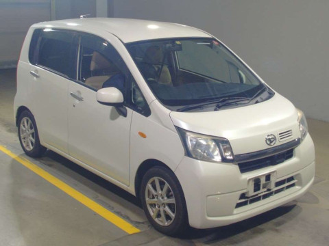 2013 Daihatsu Move LA100S[2]