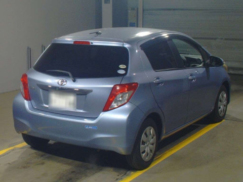 2011 Toyota Vitz KSP130[1]