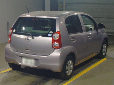 2012 Toyota Passo KGC30[1]