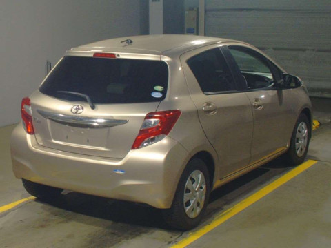 2014 Toyota Vitz NSP130[1]