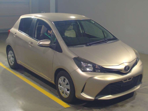 2014 Toyota Vitz NSP130[2]