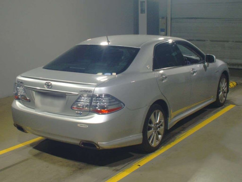 2008 Toyota Crown Hybrid GWS204[1]