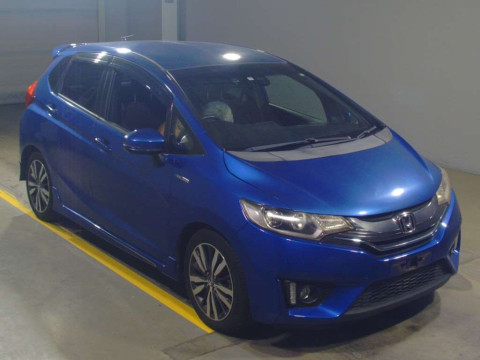 2013 Honda Fit Hybrid GP5[2]