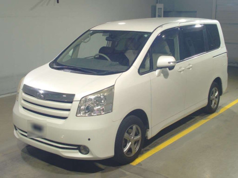 2009 Toyota Noah ZRR70G[0]