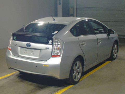 2010 Toyota Prius ZVW30[1]