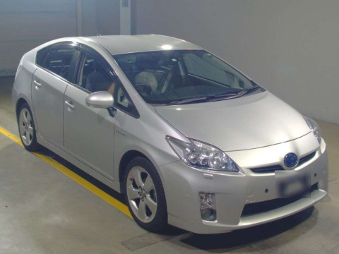 2010 Toyota Prius ZVW30[2]