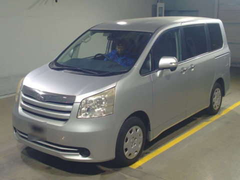 2009 Toyota Noah ZRR70G[0]