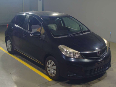 2011 Toyota Vitz KSP130[2]