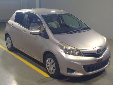 2012 Toyota Vitz KSP130[2]