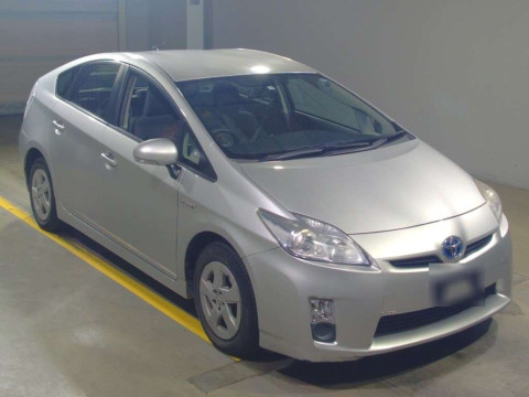 2011 Toyota Prius ZVW30[2]