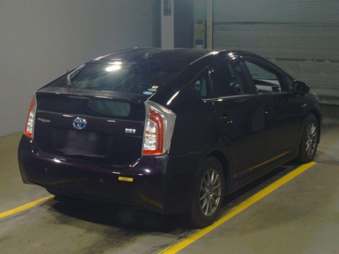 2013 Toyota Prius ZVW30[1]