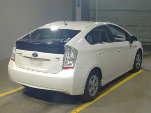 2010 Toyota Prius ZVW30[1]