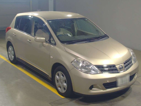 2009 Nissan Tiida C11[2]