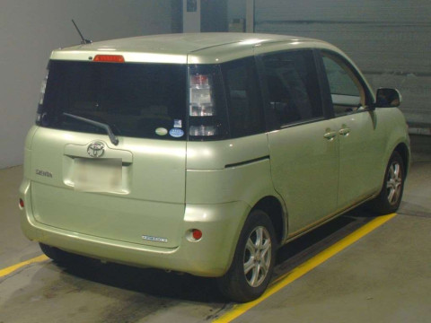 2012 Toyota Sienta NCP81G[1]