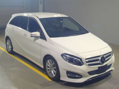 2017 Mercedes Benz B-Class 246242[2]