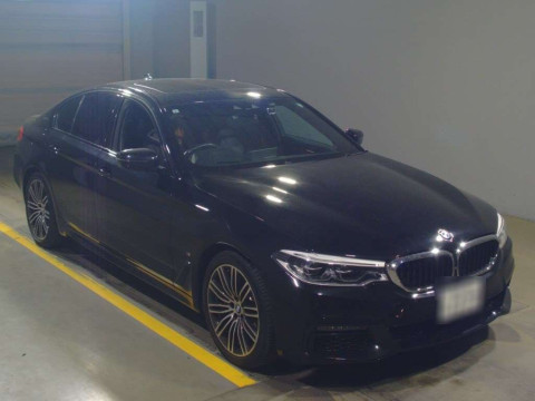 2019 BMW 5 Series JA20P[2]