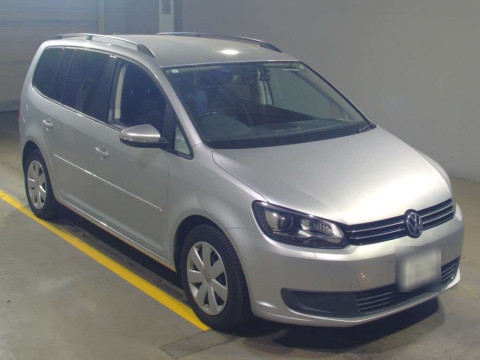 2015 Volkswagen Golf Touran 1TCTH[2]