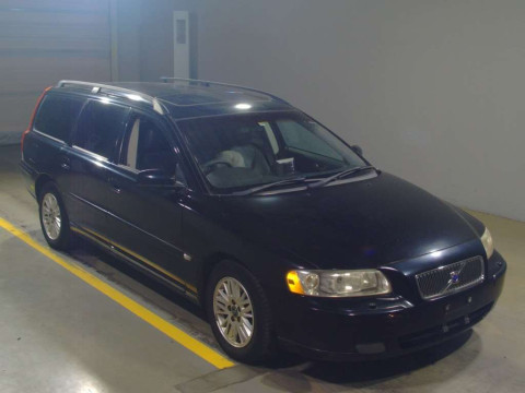 2005 Volvo V70 SB5244W[2]