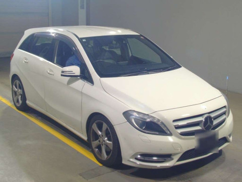 2012 Mercedes Benz B-Class 246242[2]