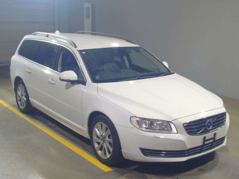 2015 Volvo V70 BB4164TW[2]