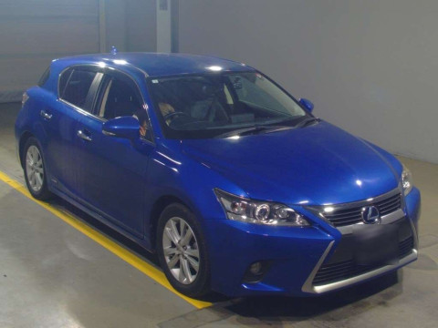 2014 Lexus CT ZWA10[2]