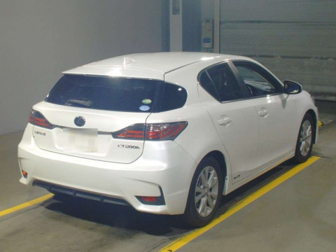 2014 Lexus CT ZWA10[1]